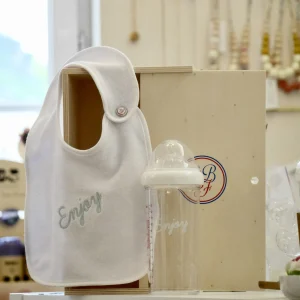 Coffret Enjoy – Biberon & Bavoir