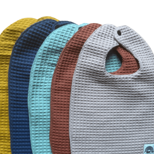 Grand Bavoir nid d&rsquo;abeille (5 couleurs) – Moomie