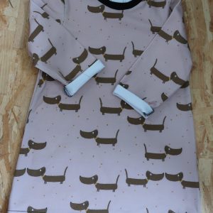 Robe chiens rose
