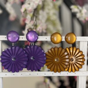 Boucles d’oreille « Pensée M » Frangine Bramli