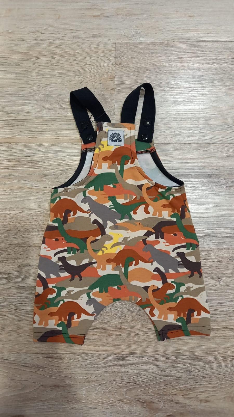 Salopette courte Dinosaures – Moomie – Image 3
